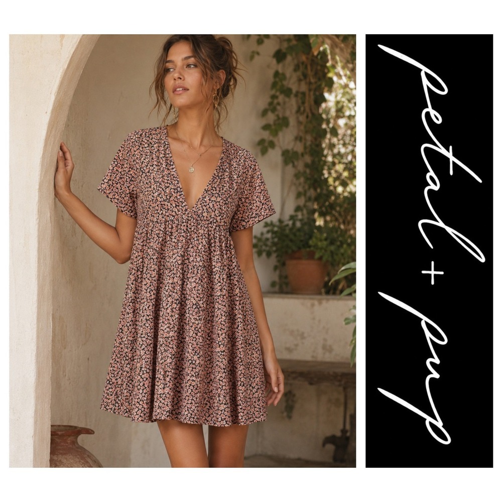 Petal + Pup Pink Floral Ditsy V-Neck Open Back Babydoll Mini Dress M/L NWT